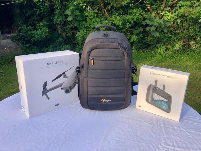 DJI Mavic 2 Pro plus DJI Smart Controller Mint