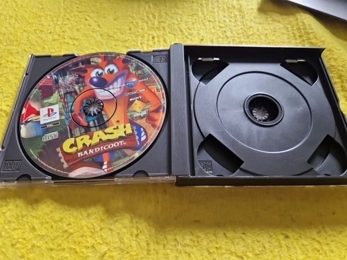 Crash Bandicoot PlayStation1 Ps1 PlayStation2 Ps2 games Original