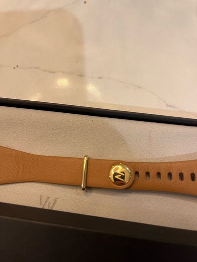 Whoop leather strap brown with golden clasp