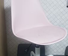 desk chair pinkReduced Now!!!