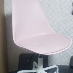 desk chair pinkReduced Now!!!