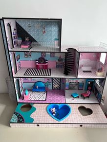 LOL Surprise doll's house & accessories