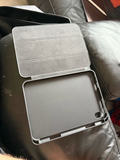 iPad Mini 7th Gen with Apple Pencil and Folio Case