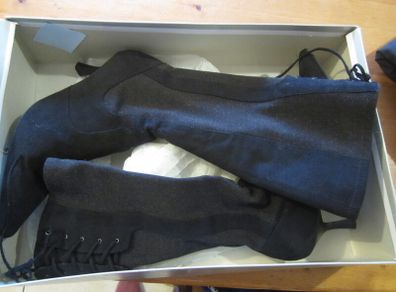 Gino Ventori    size 6 .....39