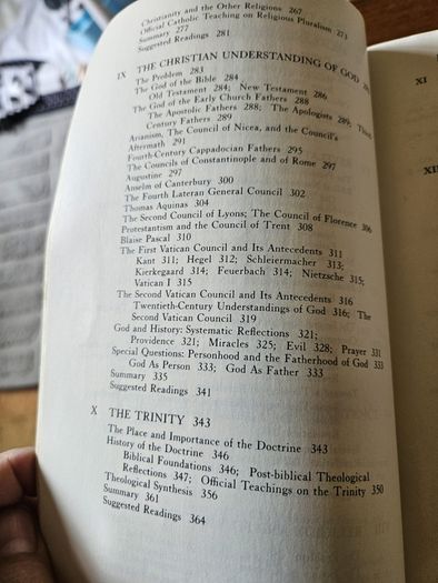 First Edition 1981 Catholicism Richard P. McBrien. Religious.