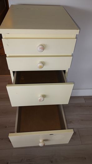 Wooden children chest of drawers with top mirror