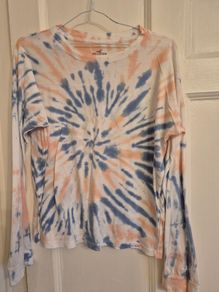 Hollister top
