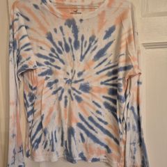 Hollister top