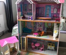 Large dolls house