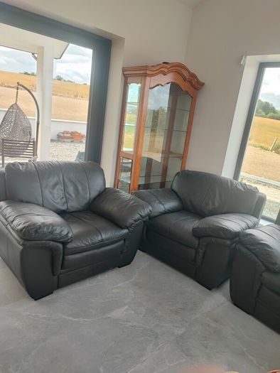 leather suite