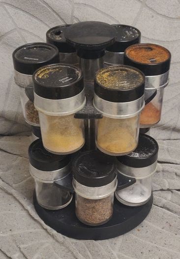 spinning spice organiser