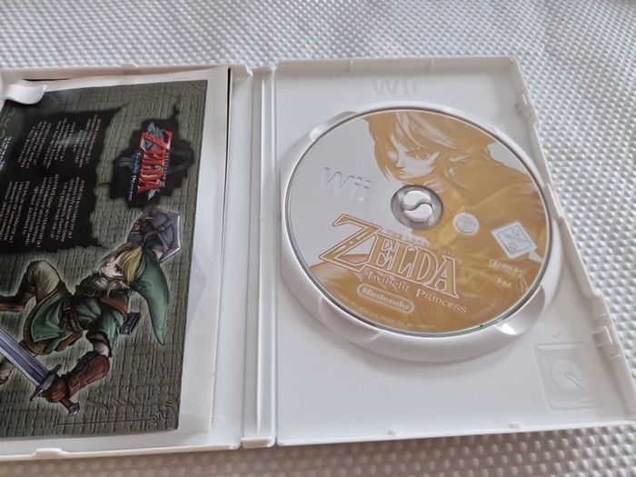The Legend of Zelda Twilight Princess Nintendo Wii Games Original