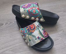 oriental sandal