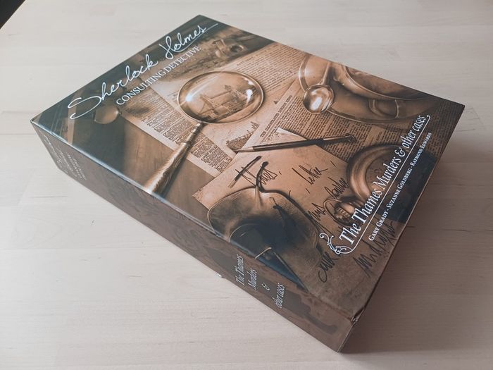 Sherlock Holmes Consulting Detective Murder Mystery Board Game 2018