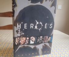 Heroes: Graphic Novel Volume 2 (Hardcover)