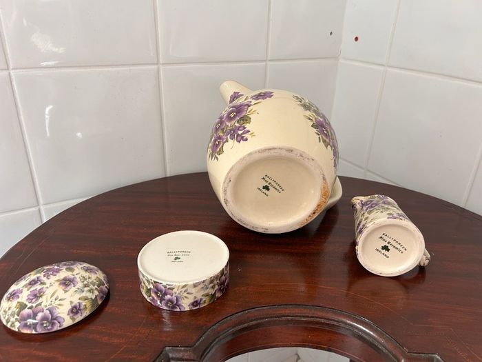 Ballyporeen China Jug set