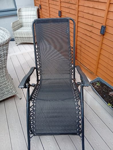 Sun lounger
