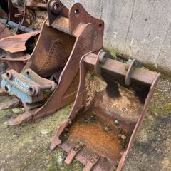 Digger Buckets and quick hitch