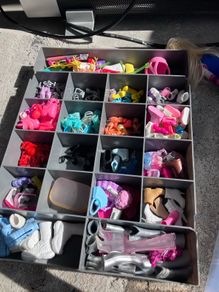 Barbie clothes, shoes, bags, jewellery and accessories