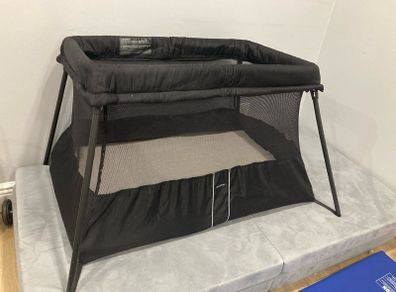 BabyBjorn pack & play travel cot