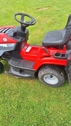 Ride on mower