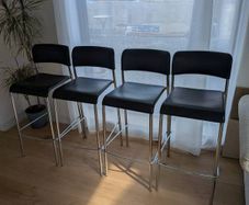 4 Bar Stools
