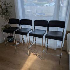 4 Bar Stools