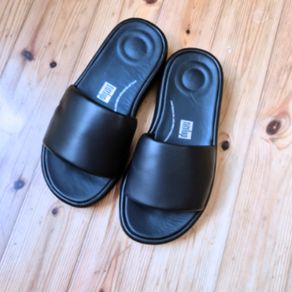 FitFlop iQushion D-Luxe Padded Leather Slides - Size 5 - As New
