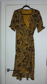 Quiz Ladies wrap around Dress