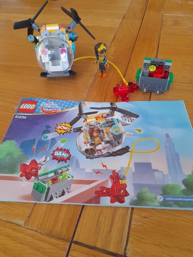 Lego DC Super Hero Girls 41234 'Bumblebee Helicopter'