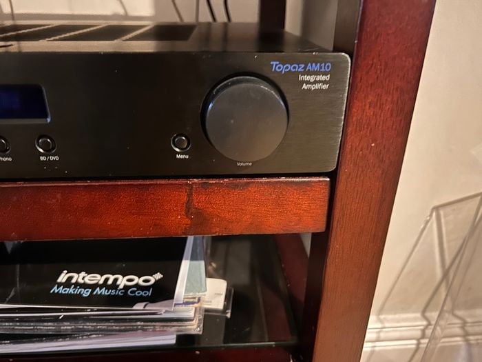 Cambridge Audio AM10 Integrated Amp