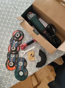Angle grinder