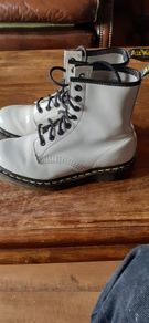 Dr Marten Boots white