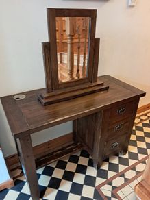 Desk / Dresser