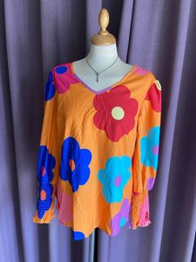 Brand new blouse, size 20