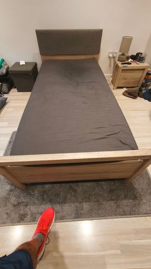 2 single beds with mattress
