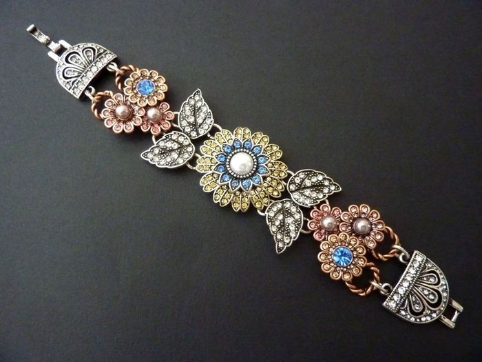 Art Deco Vintage Style Flower Leaf Statement Bracelet