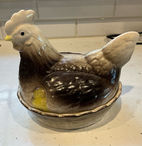 Ceramic Egg Holder