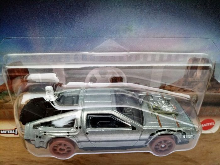 Hot Wheels Premium - Back To The Future III - Time Machine 50's Version