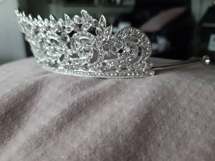 Bride's Crystal Head Piece