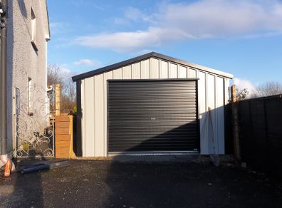 Garden shed garage