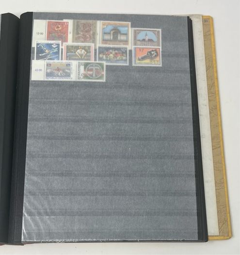 Collection: Austria (Osterreich) Stamps both mint an commemorative stamps on 45 pages