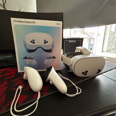 VR Meta Quest 3s 128GB Excellent Condition