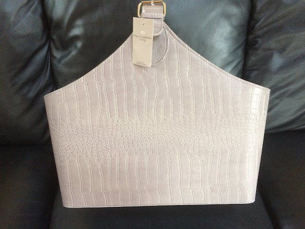 Magazine holder. Grey croc. New