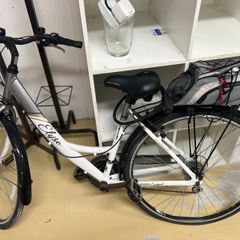 Apollo Elyse Womens Hybrid Bike