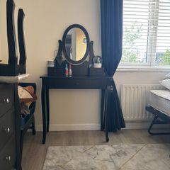 dressing table