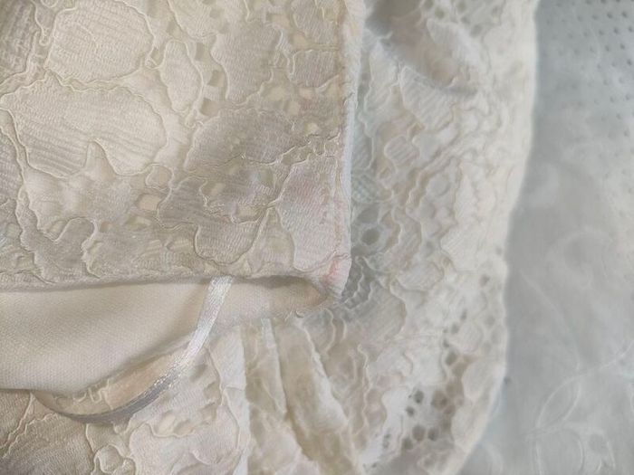white/ Cream lace dress size 16 Postage included