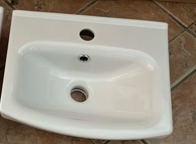 Ceramic Cloakroom Basin Sink NEW