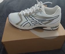 Asics Gel Ds Trainers Brand New Size 4