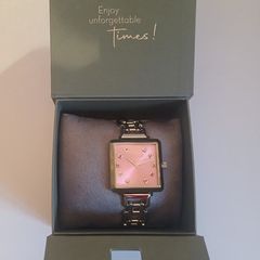 Coeur de Lion Iconic Cube Statement Watch Viva Magenta Swarovski New Boxed CAN POST